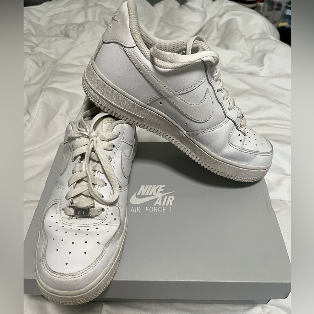 NIKE Air Force 1